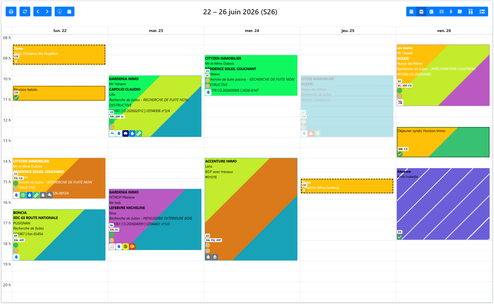 Planning des interventions dans Aquareport : affectation des techniciens et statuts par couleur